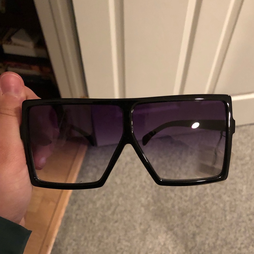 Square black flat top gradient oversized aviators